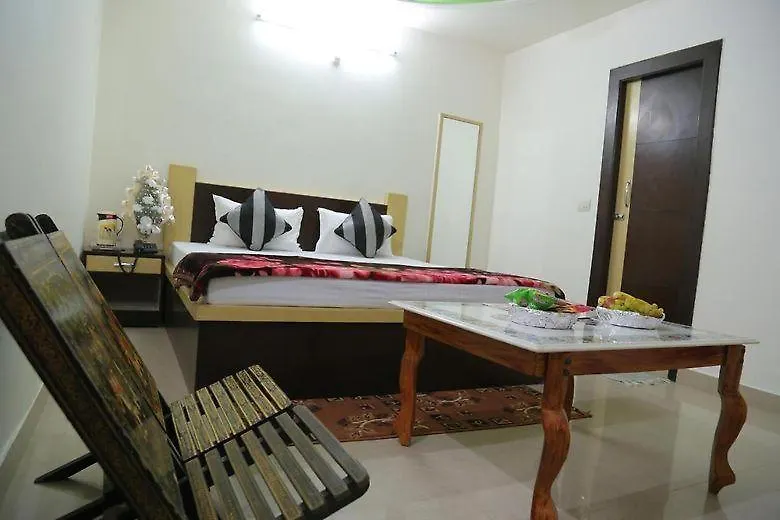 Premium Boston Rooms Family Hotel Agra  0*, Agra (Uttar Pradesh)